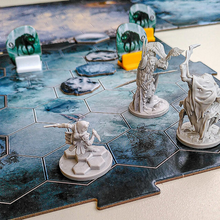 Cargar imagen en el visor de la galería, FROSTHAVEN