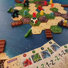 Cargar imagen en el visor de la galería, SURVIVE THE ISLAND