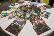 Cargar imagen en el visor de la galería, TOKYO GHOUL: BLOODY MASQUERADE