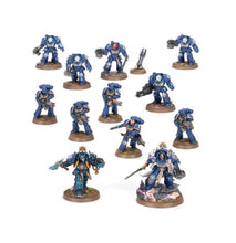Cargar imagen en el visor de la galería, WARHAMMER 40.000 CAJA DE INICIO DEFINITIVA (ESPAÑOL)
