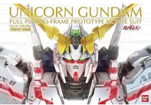 Cargar imagen en el visor de la galería, PG 1/60 RX-0 UNICORN GUNDAM
