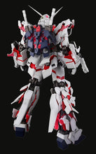 Cargar imagen en el visor de la galería, PG 1/60 RX-0 UNICORN GUNDAM
